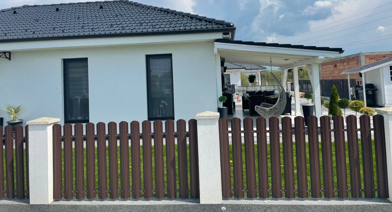 Gondozásmentes kerítés